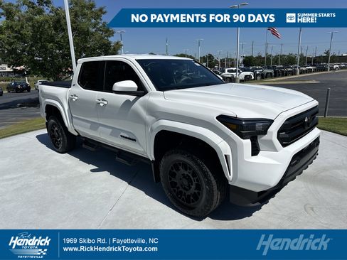 Used 2025 Toyota Tacoma SR5 RWD image 1