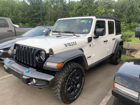 Used 2023 Jeep Wrangler Unlimited AWD/4WD image 27