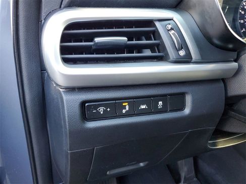 Used 2020 Kia Telluride LX image 11