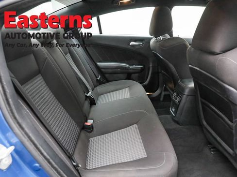 Used 2022 Dodge Charger R/T w/ Blacktop Package image 24