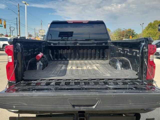 Used 2023 Chevrolet Silverado 2500 Custom w/ Custom Value Package AWD/4WD image 10