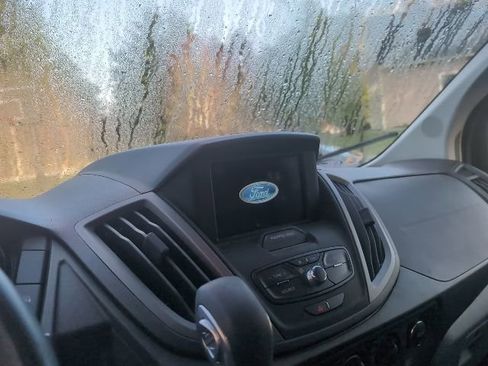 Used 2019 Ford Transit 250 148 High Roof Extended image 5