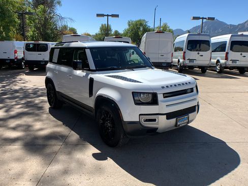 Used 2024 Land Rover Defender 110 S image 7