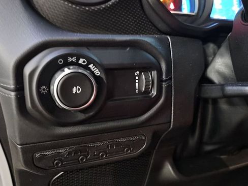 Used 2024 Jeep Wrangler Rubicon 392 image 19