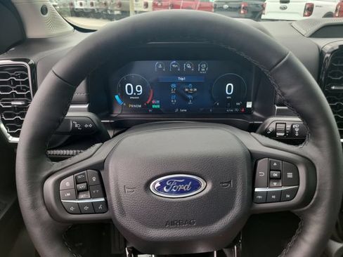 New 2026 Ford Ranger Lariat RWD image 30