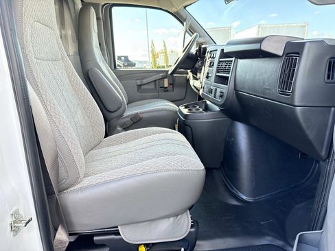 New 2025 Chevrolet Express 3500 w/ Power Convenience Package image 12
