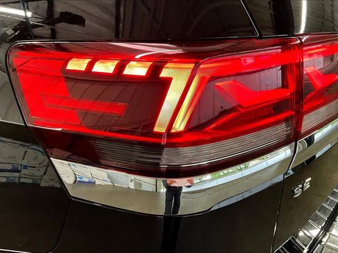 Used 2023 Volkswagen Atlas SE w/ Panoramic Sunroof Package image 32