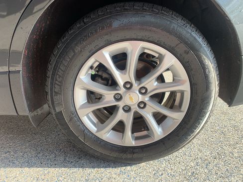 Used 2020 Chevrolet Equinox LT FWD image 32