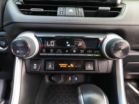 Used 2019 Toyota RAV4 XLE Premium w/ Cold Weather Package AWD/4WD image 35