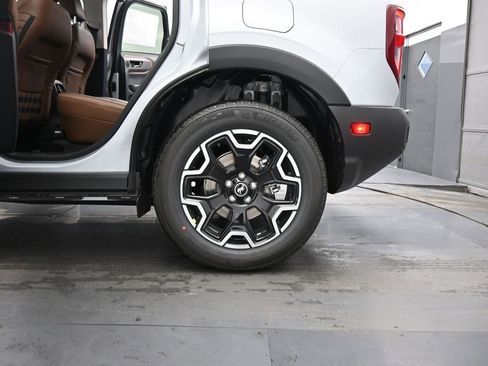 New 2026 Ford Bronco Sport Outer Banks w/ Outer Banks Tech Package+ AWD/4WD image 23