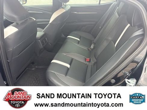 Used 2025 Toyota Camry SE image 14