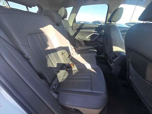 Used 2025 Audi Q5 Premium w/ Convenience Package AWD/4WD image 12