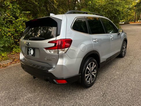 Used 2019 Subaru Forester Limited image 4