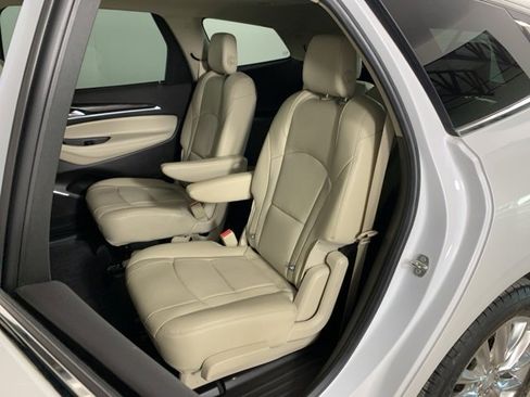 Used 2018 Buick Enclave Premium w/ Experience Buick Package image 33