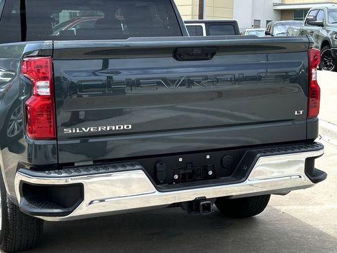 Used 2025 Chevrolet Silverado 1500 LT RWD image 6