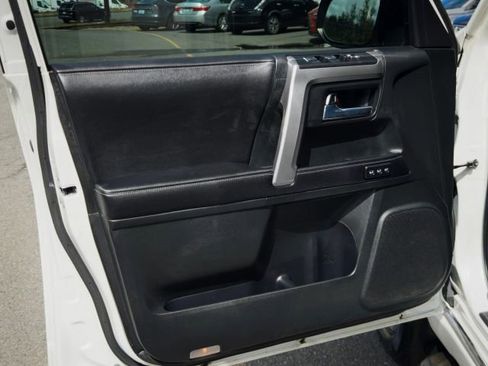 Used 2017 Toyota 4Runner Limited AWD/4WD image 13