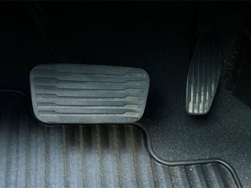 Used 2022 Chevrolet Silverado 2500 LTZ w/ Safety Package image 43