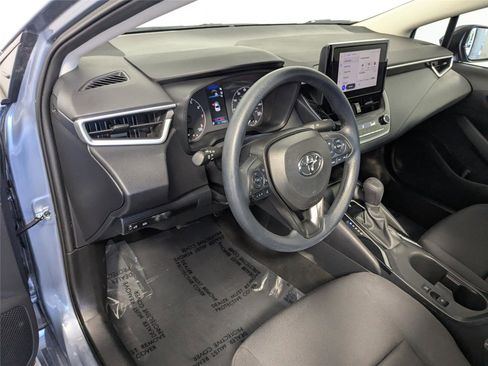 Used 2023 Toyota Corolla LE image 9