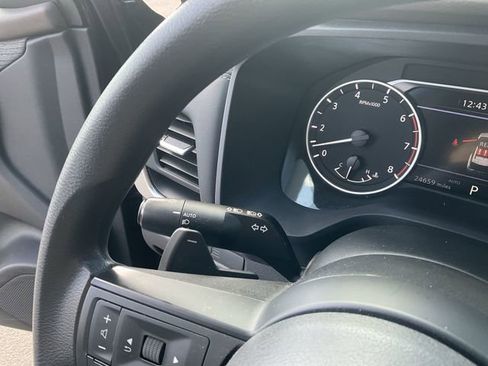 Certified 2023 Nissan Rogue S image 23