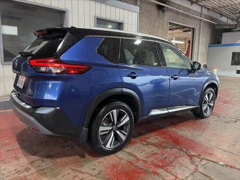 Used 2021 Nissan Rogue SL w/ Premium Package image 3