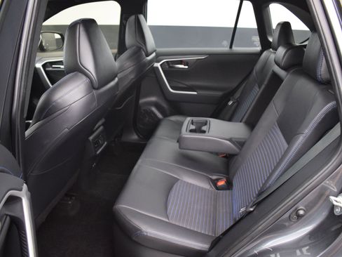 Used 2022 Toyota RAV4 XSE image 13