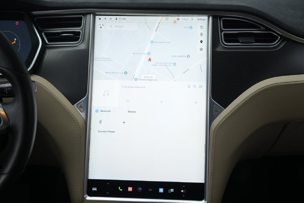 Used 2017 Tesla Model S 90D AWD/4WD image 37