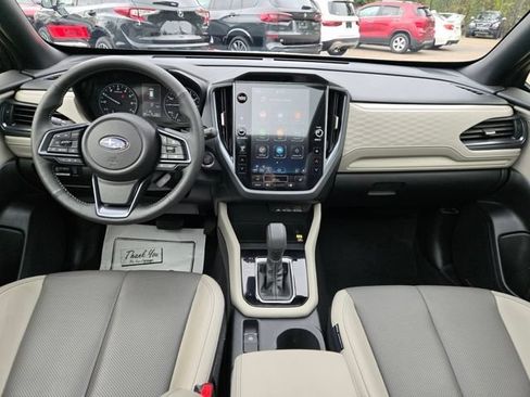Used 2025 Subaru Forester Limited AWD/4WD image 17