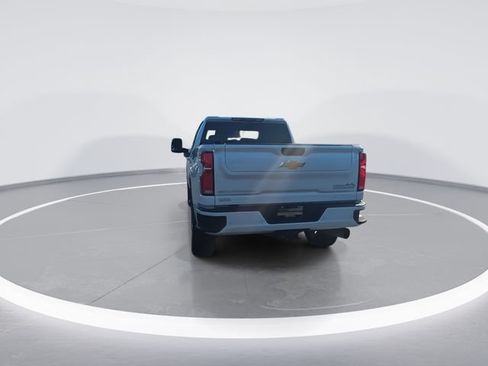 Used 2025 Chevrolet Silverado 2500 High Country w/ High Country Premium Package AWD/4WD image 7