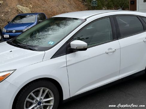 Used 2017 Ford Focus SE FWD image 33