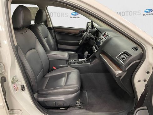 Used 2017 Subaru Outback 2.5i Limited image 15
