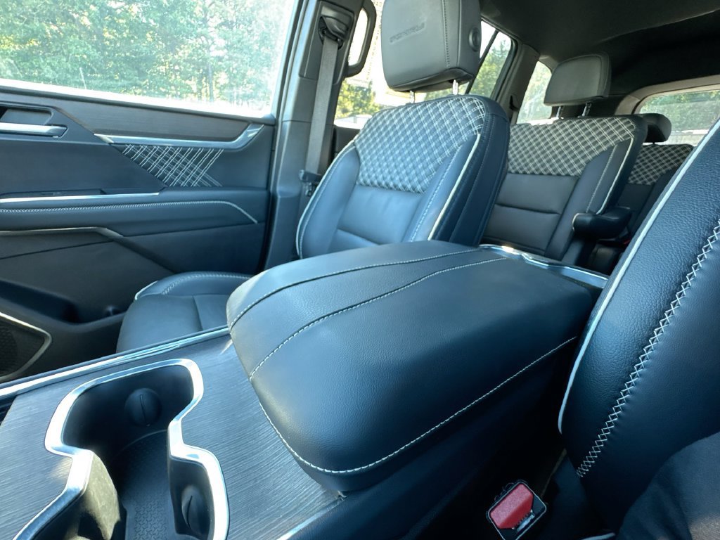 Used 2024 GMC Acadia Denali w/ LPO, Floor Liner Package FWD image 24