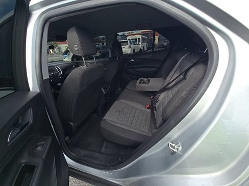 Used 2022 Chevrolet Equinox LT FWD image 4