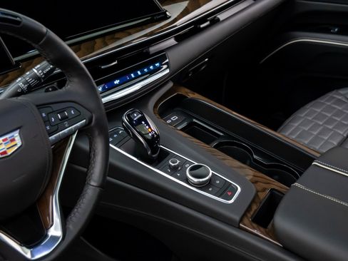 Certified 2024 Cadillac Escalade ESV Sport Platinum w/ LPO, ONYX Package image 14