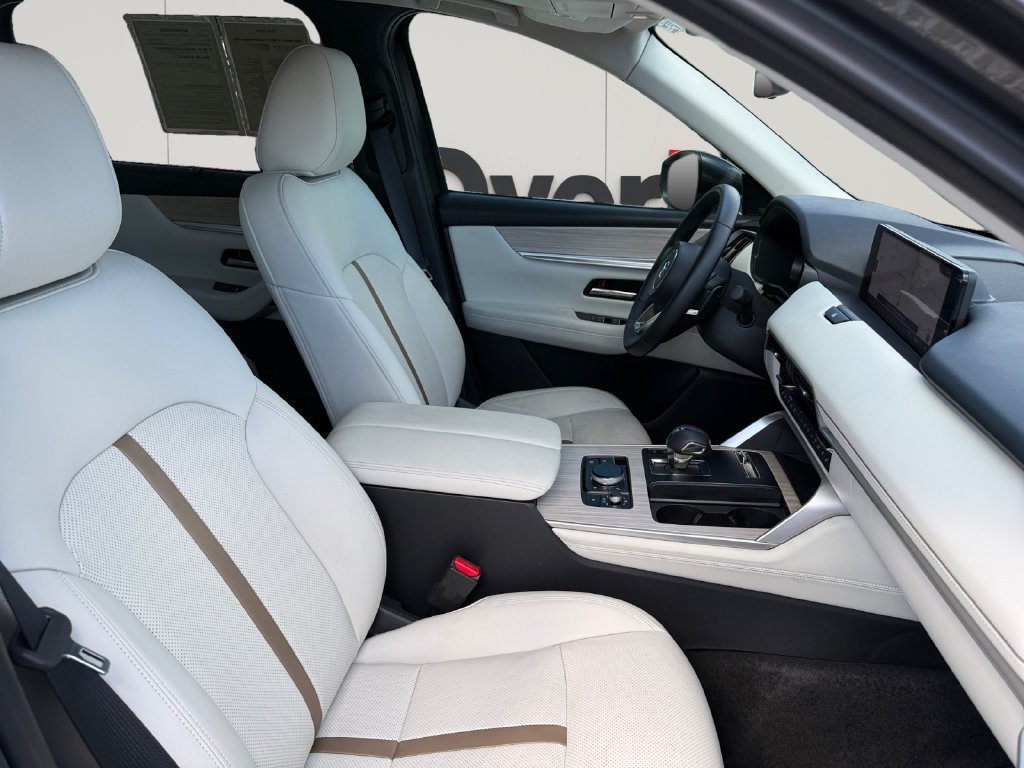 Certified 2025 MAZDA CX-90 3.3 Turbo w/ Premium Plus Pkg AWD/4WD image 16