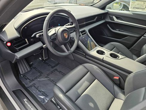 New 2025 Porsche Taycan image 4