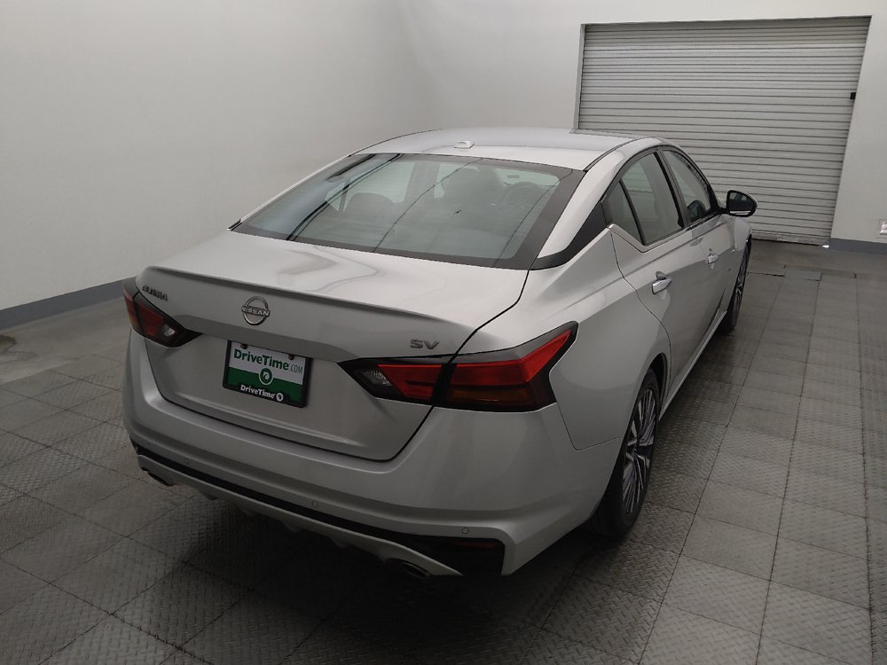 Used 2023 Nissan Altima 2.5 SV w/ SV Premium Package FWD image 7