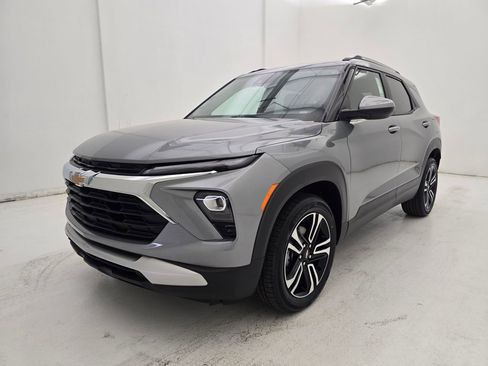 New 2026 Chevrolet TrailBlazer LT w/ LT Cold Weather Package FWD image 24
