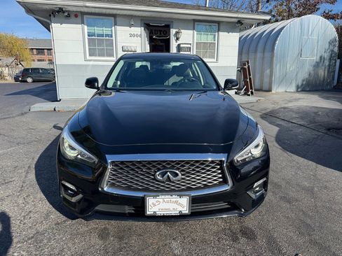 Used 2019 INFINITI Q50 Luxe w/ Essential Package (3.0T Luxe) image 2