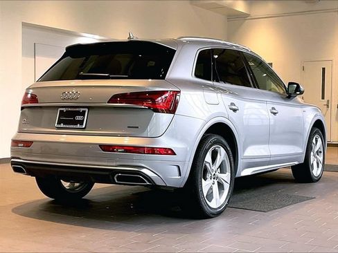 Used 2023 Audi Q5 2.0T Premium Plus w/ Premium Plus Package AWD/4WD image 8