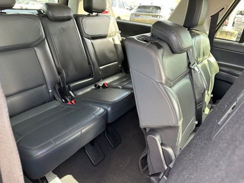 Used 2025 Ford Expedition Max Active AWD/4WD image 10