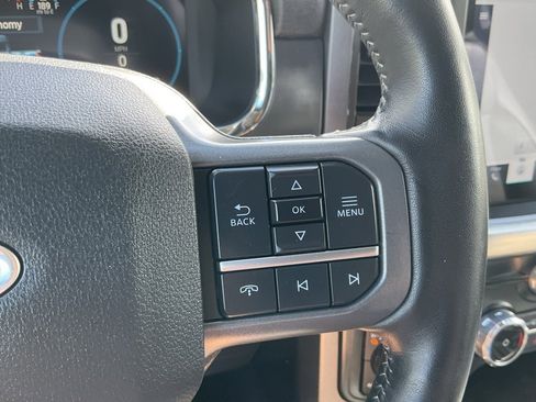 Used 2023 Ford F150 Lariat image 7