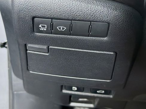 Used 2019 Lexus ES 350 Ultra Luxury w/ Accessory Package 2 FWD image 17