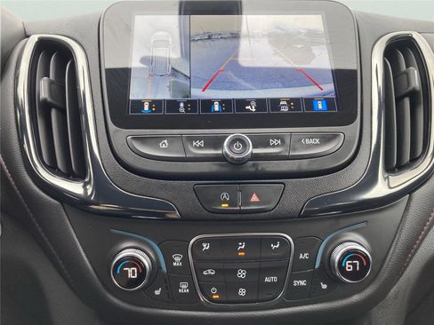 Used 2024 Chevrolet Equinox RS w/ RS Leather Package image 11