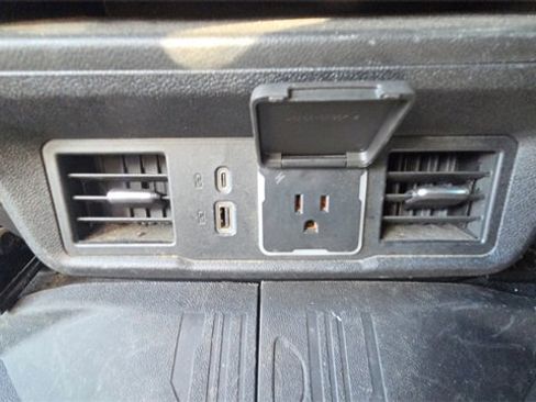 Used 2024 GMC Sierra 1500 Elevation image 24