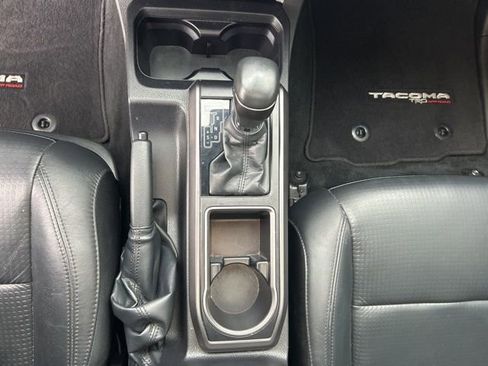 Used 2023 Toyota Tacoma TRD Off-Road image 16