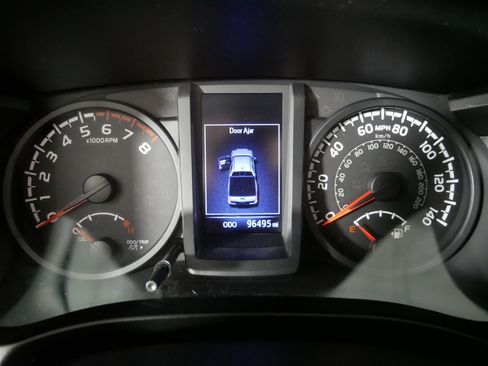 Used 2019 Toyota Tacoma SR w/ SR Convenience Package image 21