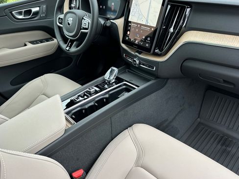 New 2026 Volvo XC60 B5 Plus w/ Protection Package Premier image 15