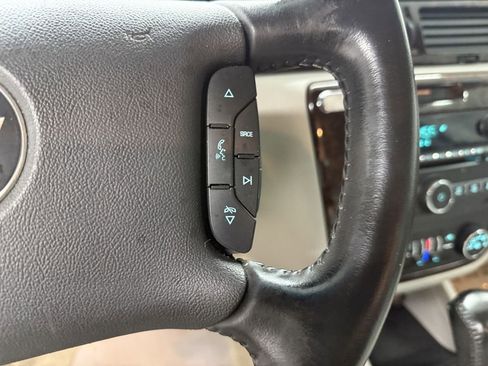 Used 2012 Chevrolet Impala LT image 17