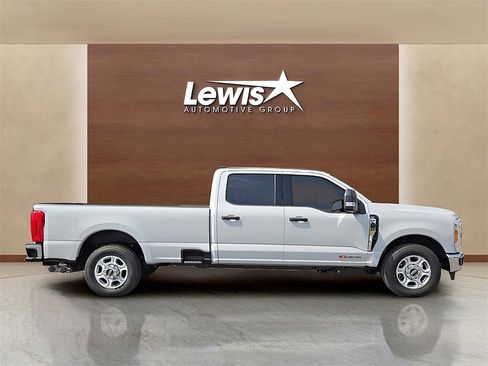 New 2026 Ford F250 XLT image 6