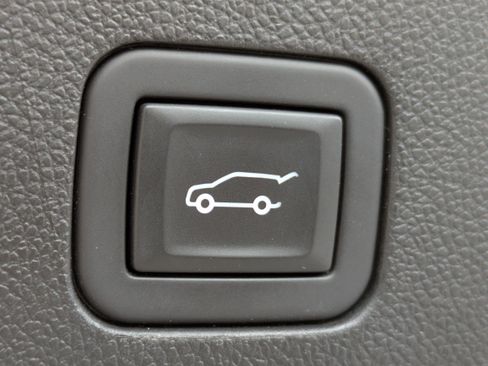 Certified 2023 Cadillac Escalade Premium Luxury image 19